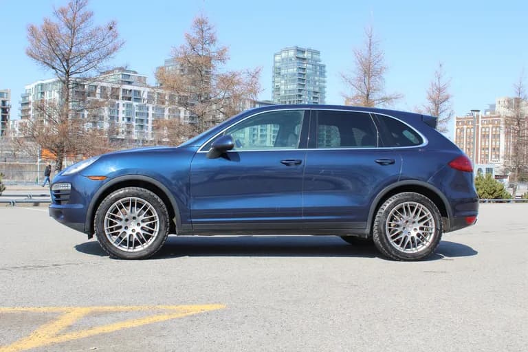 Porsche Cayenne 6-Speed Manual